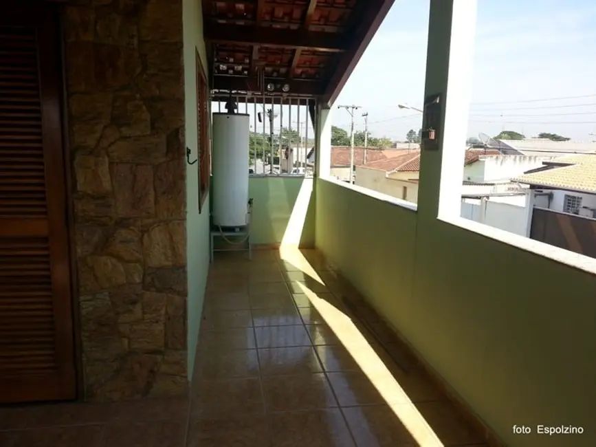 Foto 5 de Sobrado com 3 quartos à venda, 210m2 em Maria Áurea, Pindamonhangaba - SP