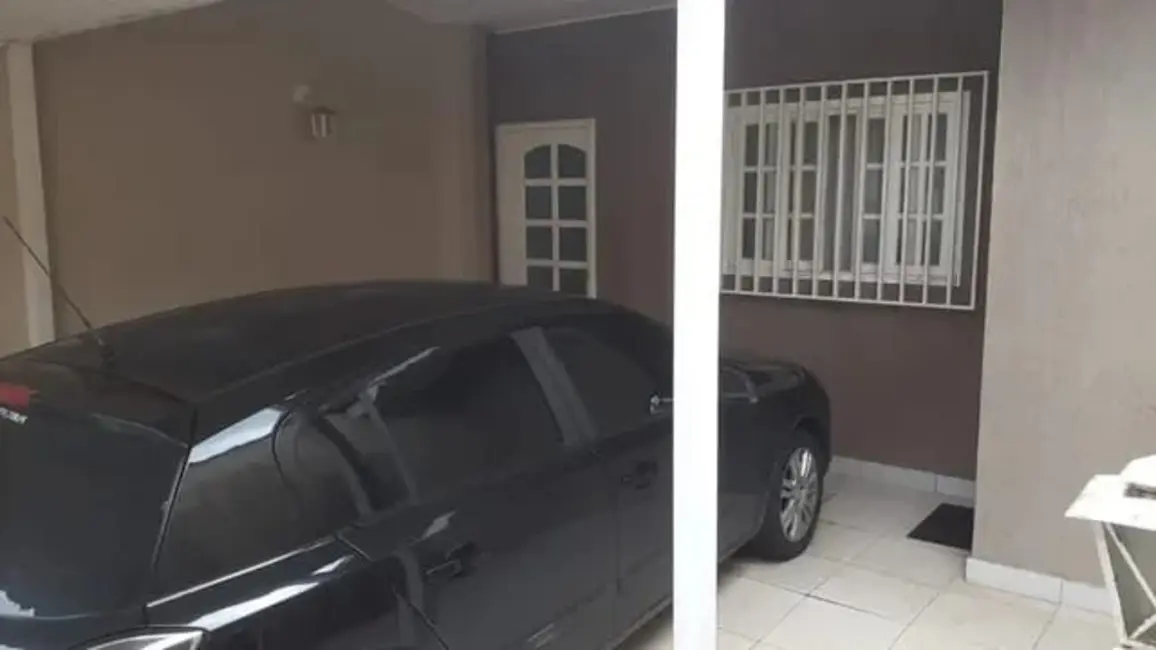 Foto 3 de Casa com 2 quartos à venda, 75m2 em Cidade Jardim, Taubate - SP