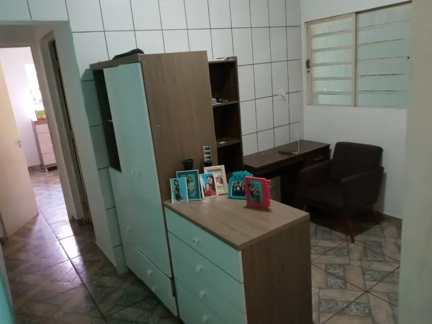 Foto 7 de Casa com 2 quartos à venda, 75m2 em Jardim Santa Tereza, Taubate - SP