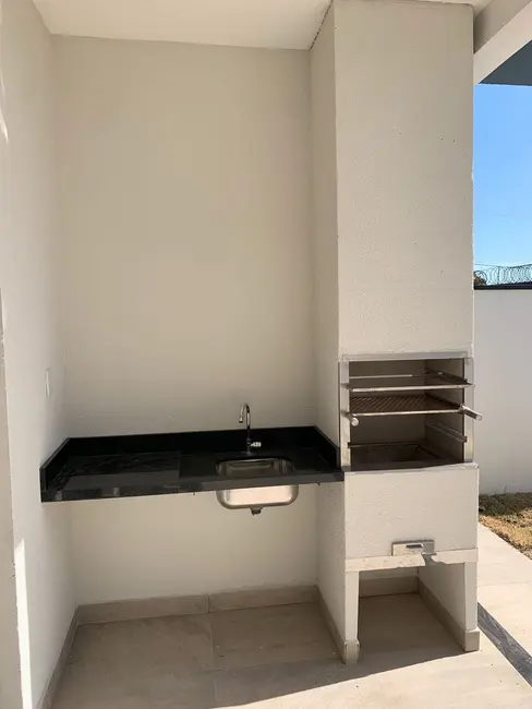 Foto 2 de Casa de Condomínio com 3 quartos à venda, 150m2 em Bairro do Grama, Cacapava - SP