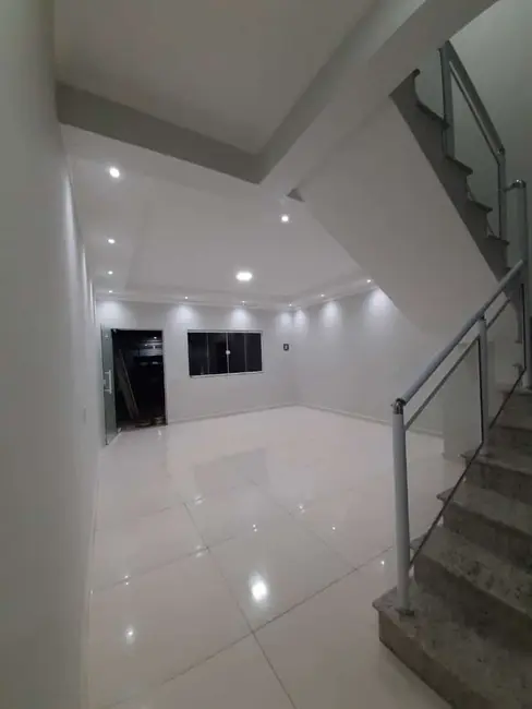 Foto 8 de Sobrado com 2 quartos à venda, 101m2 em Residencial e Comercial Portal dos Eucaliptos, Pindamonhangaba - SP