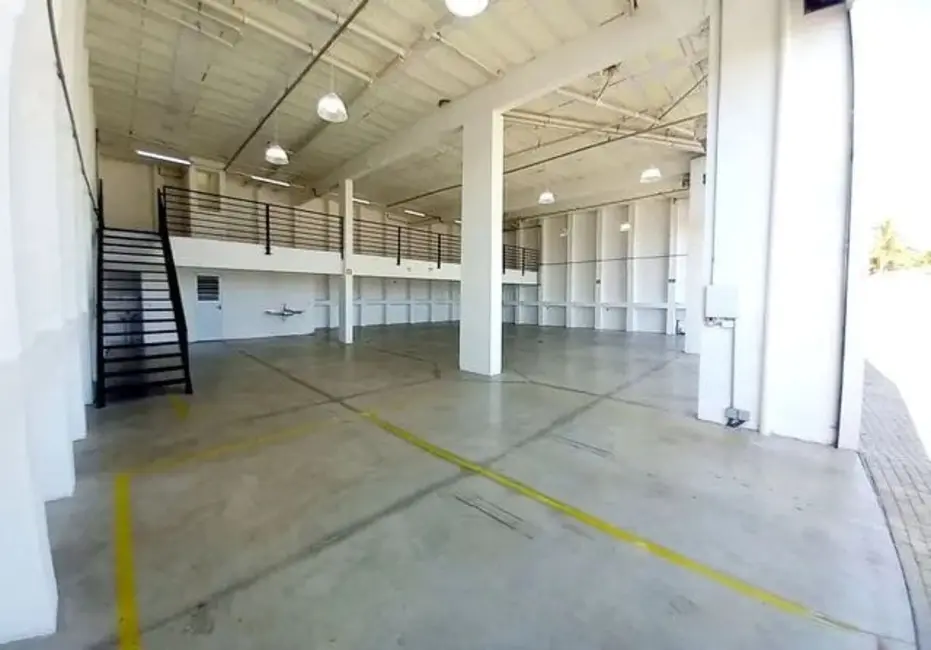 Foto 7 de Casa para alugar, 300m2 em Residencial Estoril, Taubate - SP