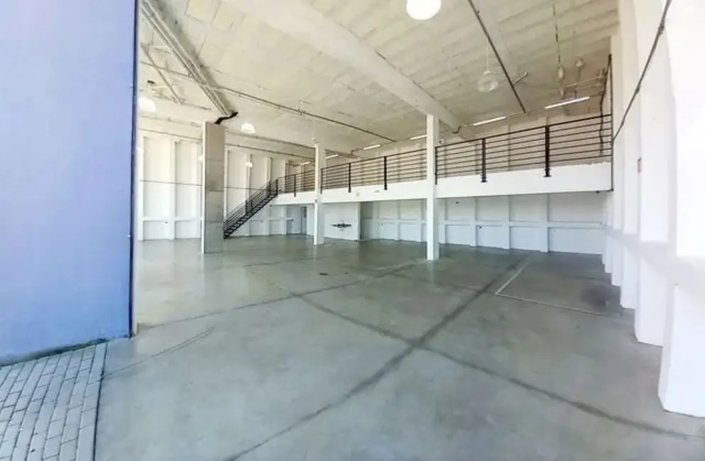 Foto 6 de Casa para alugar, 300m2 em Residencial Estoril, Taubate - SP