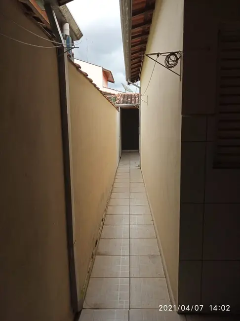 Foto 3 de Casa com 2 quartos à venda, 103m2 em Parque São Domingos, Pindamonhangaba - SP