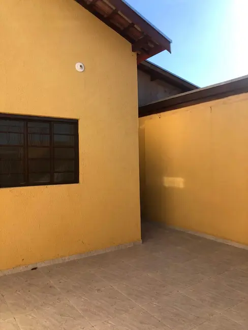 Foto 2 de Casa com 3 quartos à venda, 117m2 em Pindamonhangaba - SP