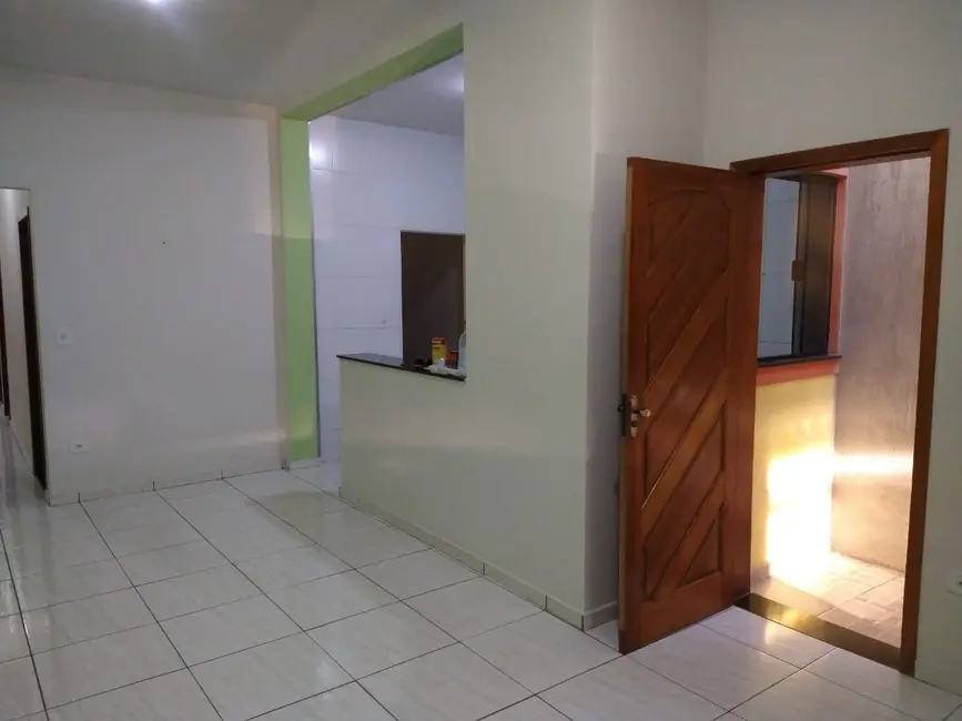 Foto 6 de Casa com 3 quartos à venda, 75m2 em Jardim Gurilândia, Taubate - SP