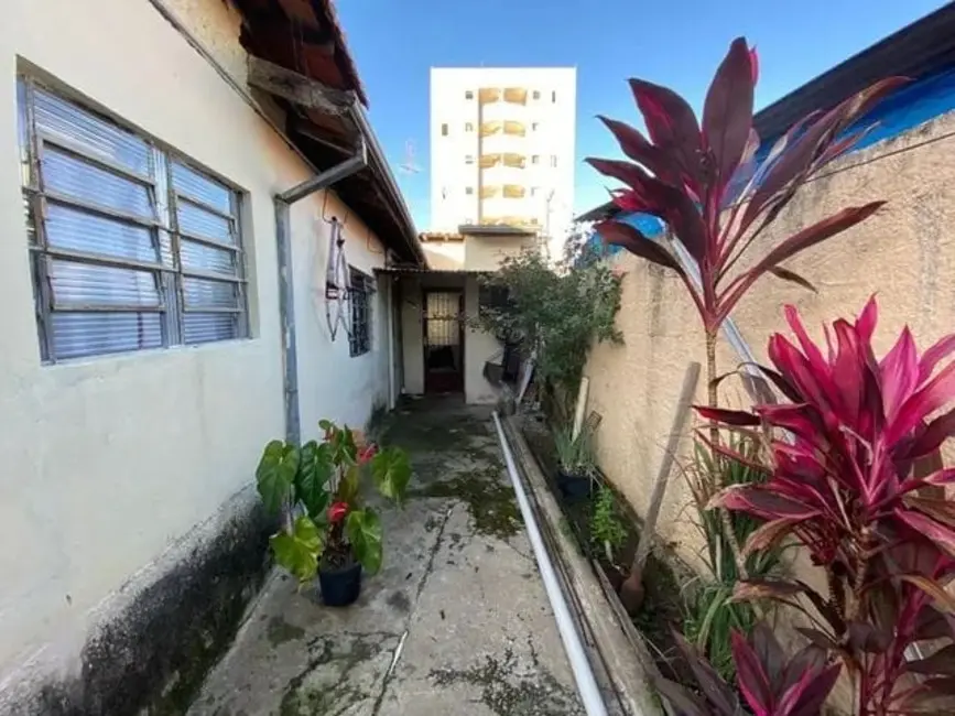 Foto 3 de Casa com 4 quartos à venda, 157m2 em Monção, Taubate - SP