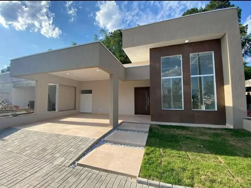Foto 2 de Casa de Condomínio com 3 quartos à venda, 177m2 em Tremembe - SP