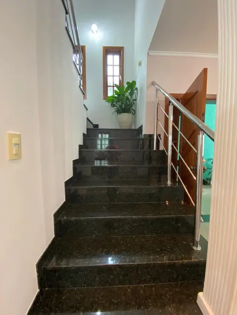 Foto 7 de Sobrado com 4 quartos à venda, 276m2 em Taubate - SP