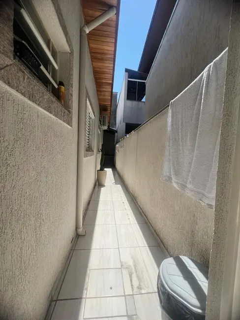 Foto 2 de Casa com 3 quartos à venda em Parque Senhor do Bonfim, Taubate - SP