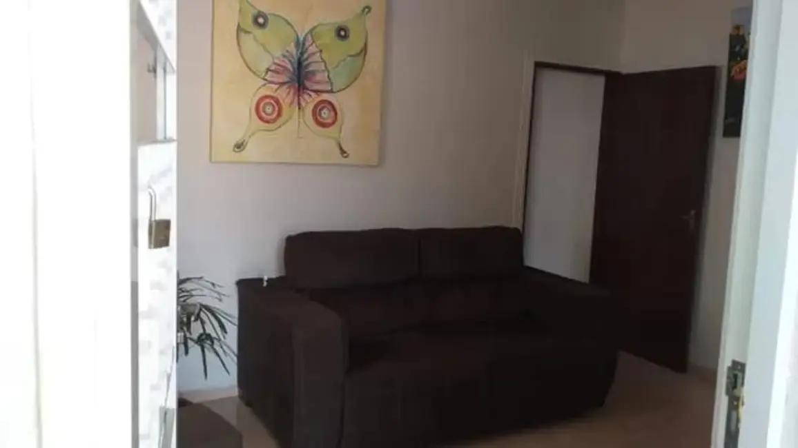 Casa com 3 quartos à venda, 150m2 em Jardim Sonia Maria, Taubate - SP - imagem 3 Foto 3 de Casa com 3 quartos à venda, 150m2 em Jardim Sonia Maria, Taubate - SP