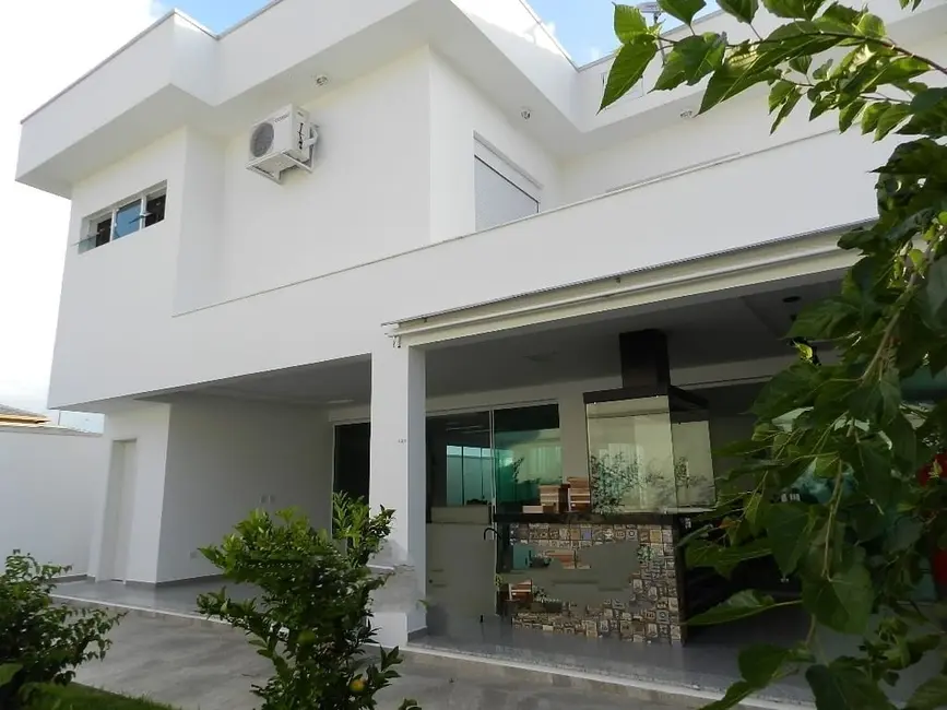 Foto 4 de Sobrado à venda em Mombaça, Pindamonhangaba - SP