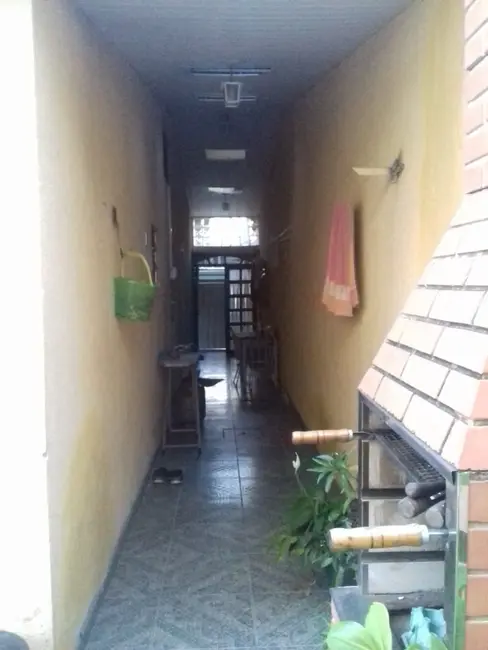 Foto 4 de Casa com 5 quartos à venda, 162m2 em Residencial Pasin, Pindamonhangaba - SP