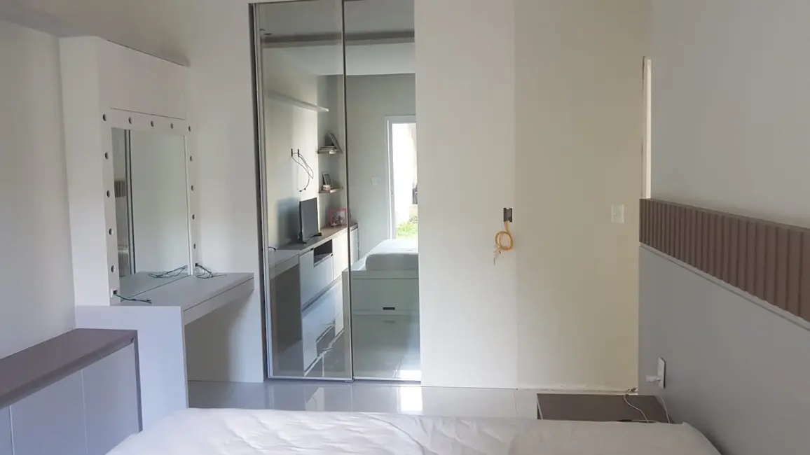 Foto 6 de Casa com 3 quartos à venda, 287m2 em Jardim Oásis, Taubate - SP