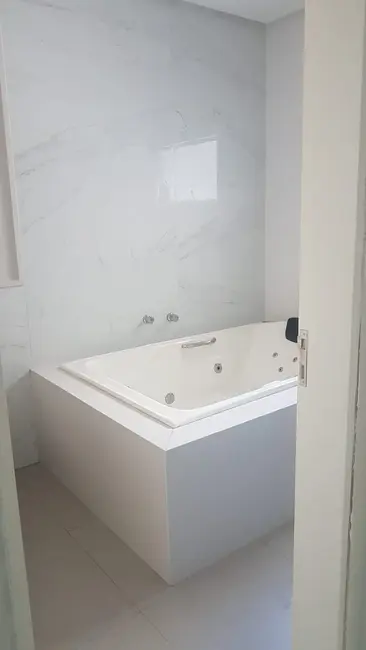 Foto 9 de Casa com 3 quartos à venda, 287m2 em Jardim Oásis, Taubate - SP