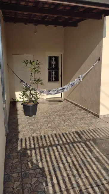 Foto 1 de Casa com 2 quartos à venda, 125m2 em Parque Senhor do Bonfim, Taubate - SP