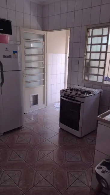 Foto 2 de Casa com 2 quartos à venda, 125m2 em Parque Senhor do Bonfim, Taubate - SP