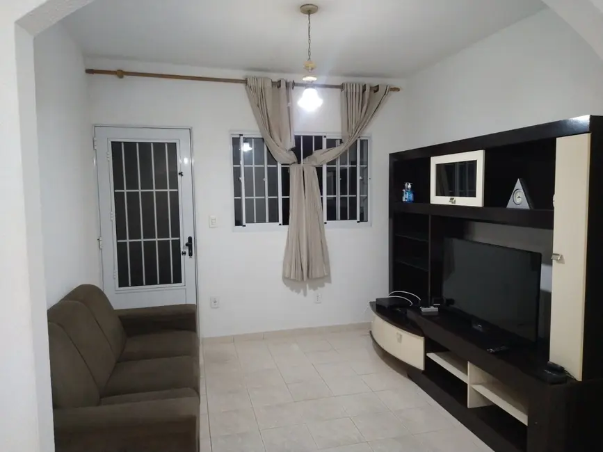 Foto 9 de Casa com 3 quartos à venda, 160m2 em Parque Jaraguá, Taubate - SP