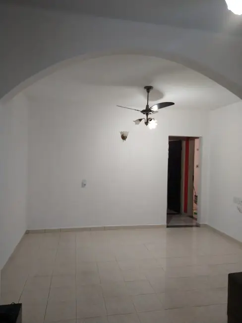 Foto 3 de Casa com 3 quartos à venda, 160m2 em Parque Jaraguá, Taubate - SP