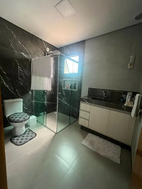 Foto 9 de Casa de Condomínio com 4 quartos à venda, 223m2 em Parque Residencial Maria Elmira, Cacapava - SP