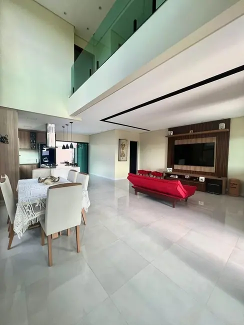 Foto 6 de Casa de Condomínio com 4 quartos à venda, 223m2 em Parque Residencial Maria Elmira, Cacapava - SP