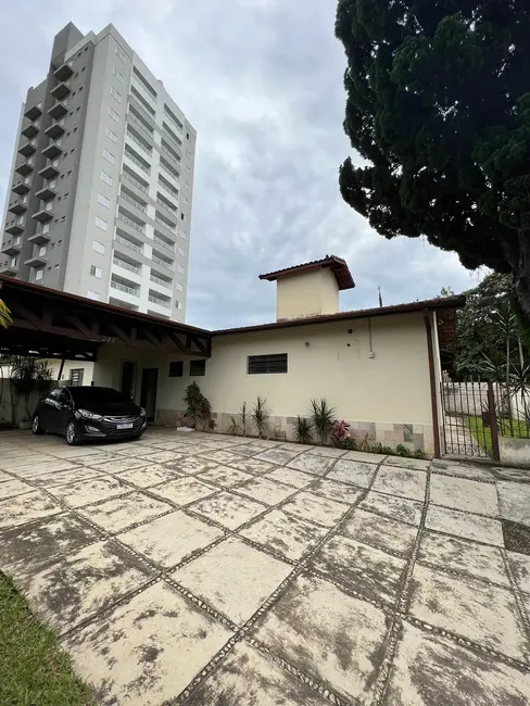 Foto 9 de Casa com 5 quartos à venda, 265m2 em Jardim das Nações, Taubate - SP