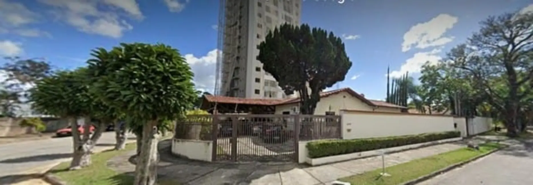 Foto 1 de Casa com 5 quartos à venda, 265m2 em Jardim das Nações, Taubate - SP