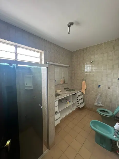 Foto 4 de Casa com 5 quartos à venda, 265m2 em Jardim das Nações, Taubate - SP
