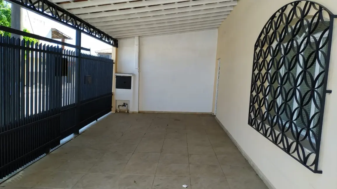 Foto 2 de Sobrado com 4 quartos à venda, 190m2 em Residencial Campos Maia, Pindamonhangaba - SP