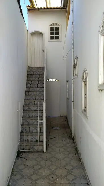 Foto 9 de Sobrado com 4 quartos à venda, 190m2 em Residencial Campos Maia, Pindamonhangaba - SP