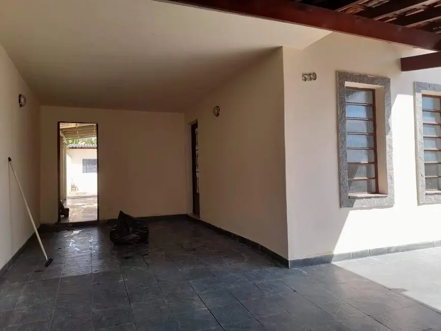 Foto 6 de Casa com 3 quartos à venda, 205m2 em Vila Rica, Pindamonhangaba - SP