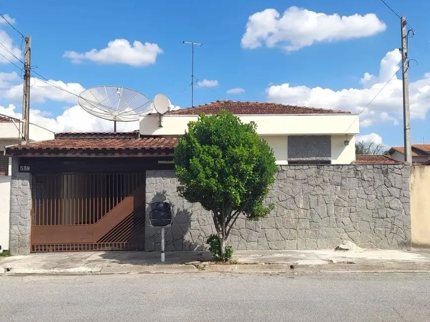 Foto 7 de Casa com 3 quartos à venda, 205m2 em Vila Rica, Pindamonhangaba - SP