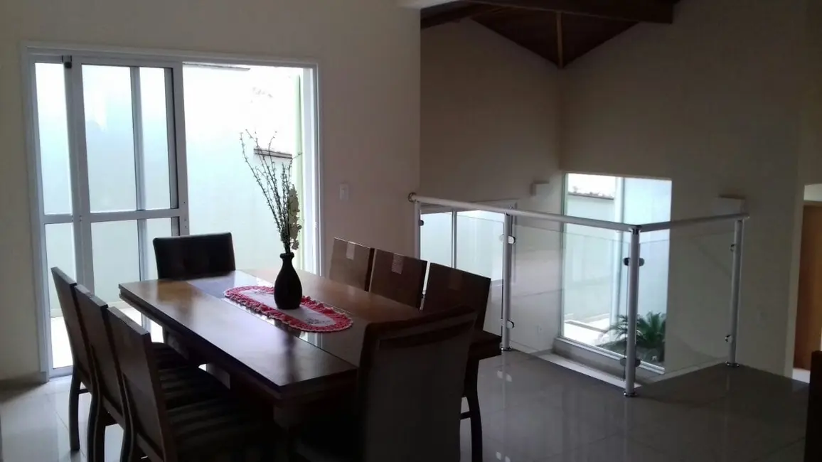 Foto 6 de Casa com 3 quartos à venda, 380m2 em Portal das Colinas, Guaratingueta - SP