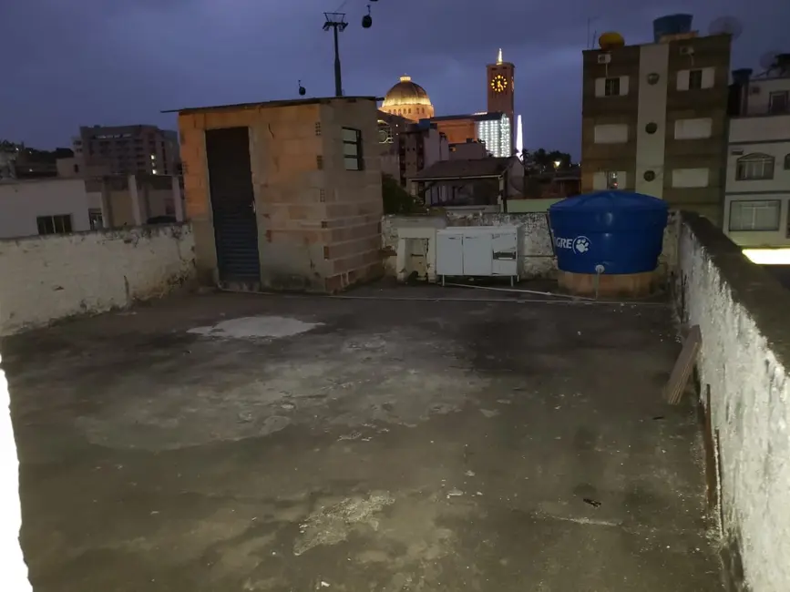 Foto 3 de Casa com 4 quartos à venda em Aparecida - SP