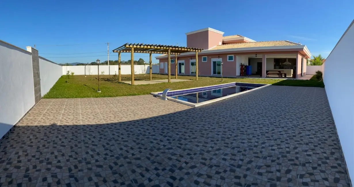 Foto 2 de Casa de Condomínio com 3 quartos à venda e para alugar, 300m2 em Pindamonhangaba - SP