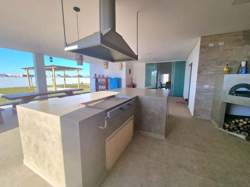 Foto 5 de Casa de Condomínio com 3 quartos à venda e para alugar, 300m2 em Pindamonhangaba - SP