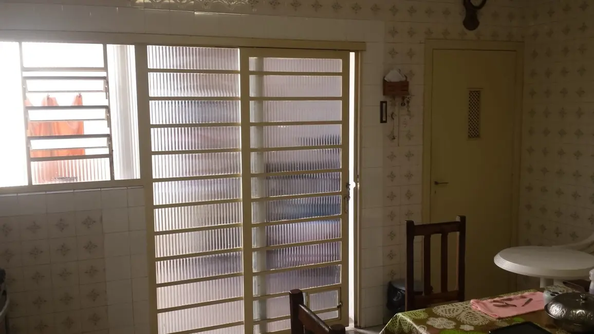 Foto 3 de Sobrado com 2 quartos à venda, 140m2 em Jardim Rosely, Pindamonhangaba - SP