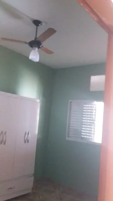 Casa à venda, 300m2 em Aparecida - SP - imagem 3 Foto 3 de Casa à venda, 300m2 em Aparecida - SP