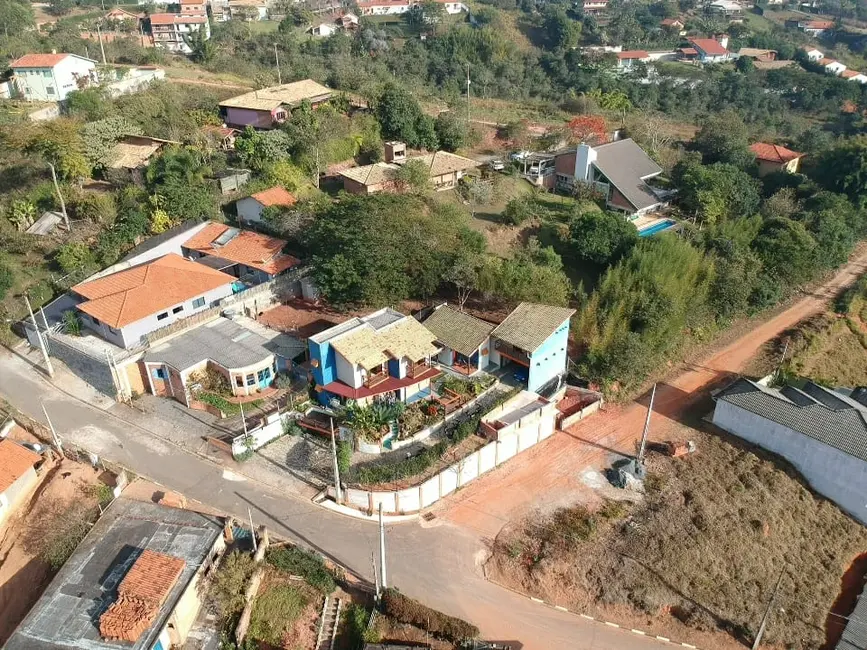 Foto 1 de Casa com 3 quartos à venda, 94m2 em Cunha - SP