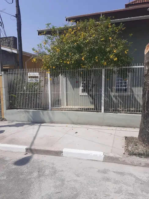 Foto 6 de Sobrado com 4 quartos à venda, 204m2 em Santana, Pindamonhangaba - SP