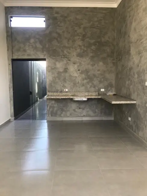 Foto 1 de Casa com 2 quartos à venda, 125m2 em Taubate - SP