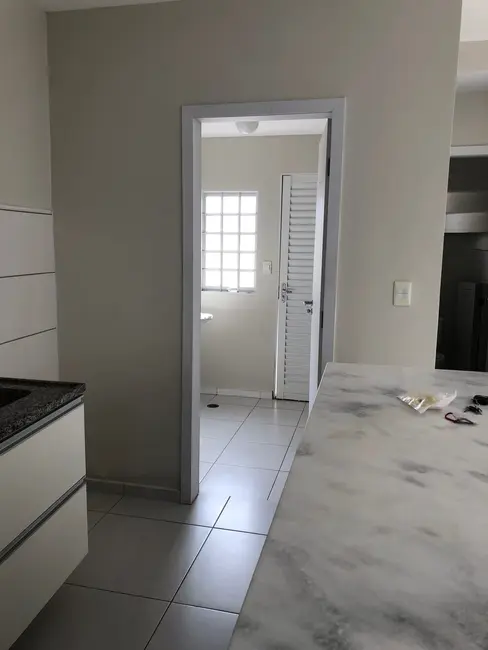 Foto 1 de Sobrado com 3 quartos à venda, 112m2 em Pindamonhangaba - SP