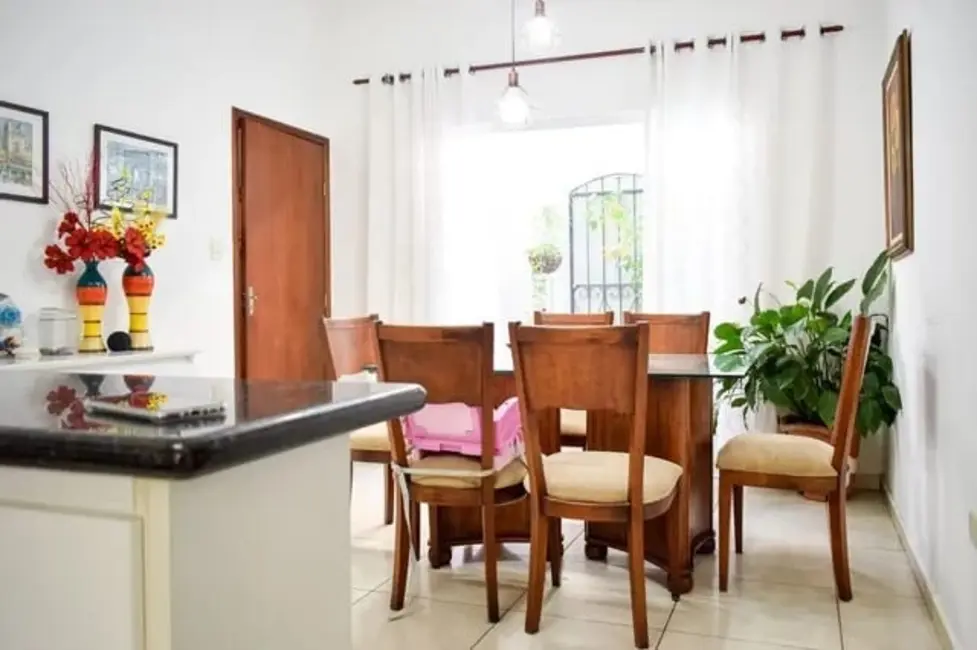 Foto 4 de Casa com 3 quartos à venda, 200m2 em Jardim Oásis, Taubate - SP
