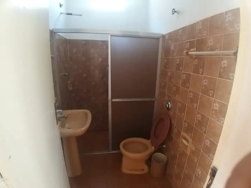 Foto 4 de Casa com 3 quartos à venda, 197m2 em Parque São Domingos, Pindamonhangaba - SP