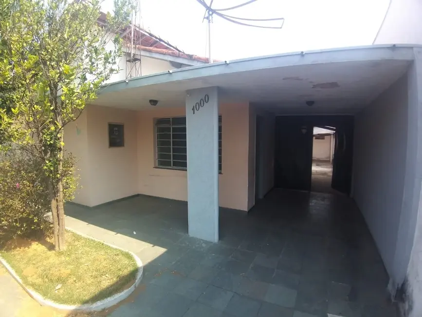 Foto 8 de Casa com 3 quartos à venda, 197m2 em Parque São Domingos, Pindamonhangaba - SP