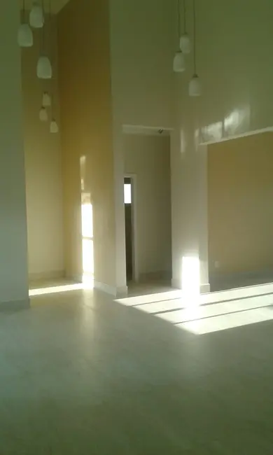 Foto 5 de Casa de Condomínio com 4 quartos à venda e para alugar, 404m2 em Pindamonhangaba - SP