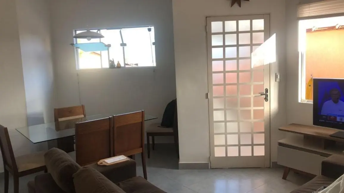 Foto 1 de Casa de Condomínio com 2 quartos à venda, 65m2 em Cidade Jardim, Taubate - SP