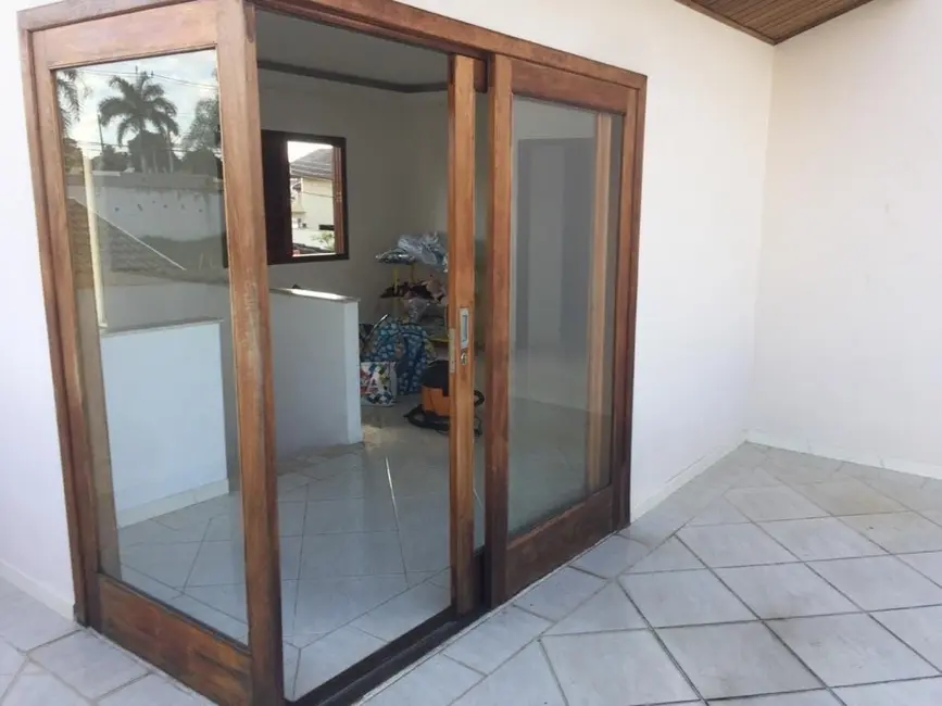 Casa de Condomínio com 3 quartos à venda em Pindamonhangaba - SP - imagem 8 Foto 8 de Casa de Condomínio com 3 quartos à venda em Pindamonhangaba - SP