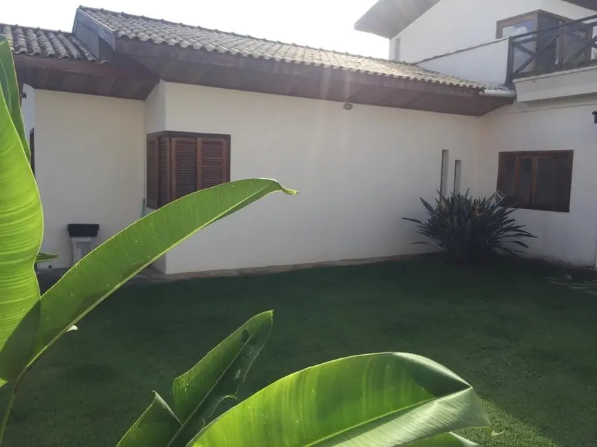 Casa de Condomínio com 3 quartos à venda em Pindamonhangaba - SP - imagem 4 Foto 4 de Casa de Condomínio com 3 quartos à venda em Pindamonhangaba - SP