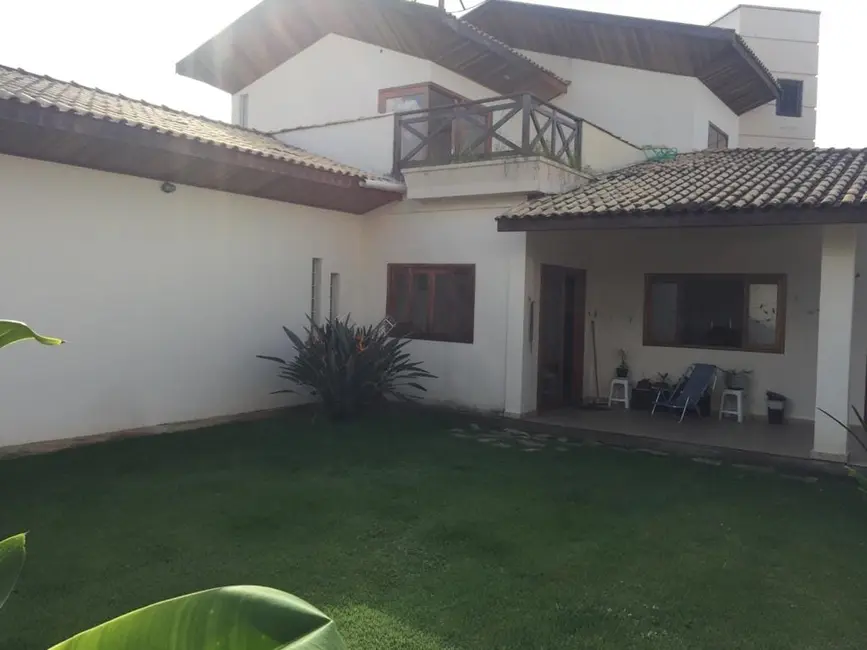 Casa de Condomínio com 3 quartos à venda em Pindamonhangaba - SP - imagem 5 Foto 5 de Casa de Condomínio com 3 quartos à venda em Pindamonhangaba - SP